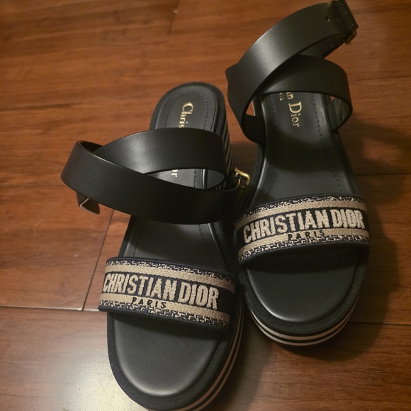DiorWomen's Black Dway Wedge SandalBrandnew Size 35 - Picture 3 of 7
